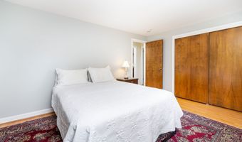 83 Peach Tree Ln, Bristol, CT 06010