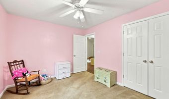 612 Seymour St, Aberdeen, NC 28315