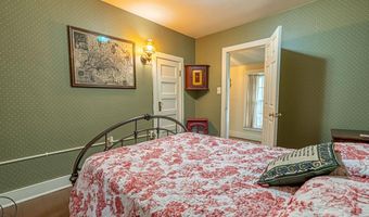 303 E Main St, Abingdon, VA 24210