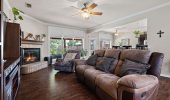 202 Wayne Dr, Aledo, TX 76008