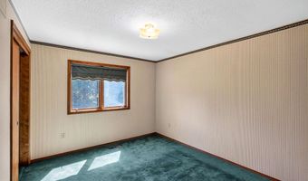 516 Skyline Dr, Cascade, ID 83611