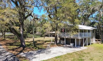 331 Lanesville Dr, Apalachicola, FL 32320