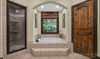 241 The Glens Blvd, Banner Elk, NC 28604