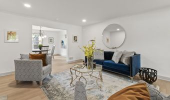 8246 Windcombe Blvd, Indianapolis, IN 46240