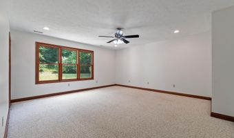 445 Fudges Creek Rd, Barboursville, WV 25504