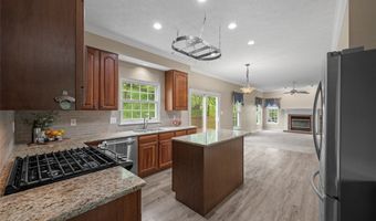 939 White Water Dr, Adams Twp., PA 16046