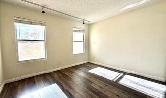 10001 Coral Sands Dr, Las Vegas, NV 89117