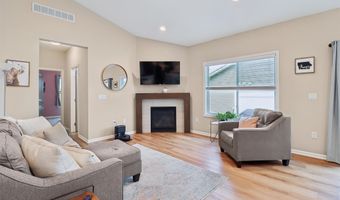 1421 Primrose Dr SE, Altoona, IA 50009