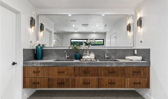 16105 Clear Oak Dr, Encino, CA 91436