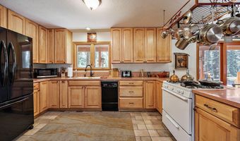 19015 Dead Indian Memorial Rd, Ashland, OR 97520