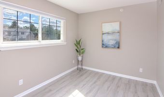 1892 Lindsay Ln, Ann Arbor, MI 48104