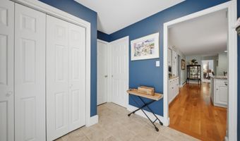451 Boston Post Rd, Amherst, NH 03031