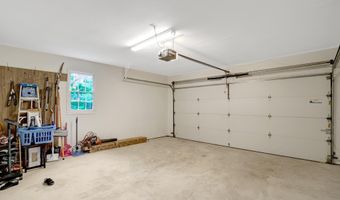 8304 FIVE GATES Rd, Annandale, VA 22003
