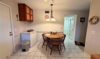 1640 JUNO Trl 205B, Astor, FL 32102