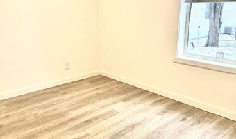 450 Sweetpea Ln, Altoona, WI 54720