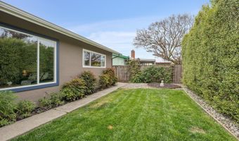 429 HARBOR LIGHT Rd, Alameda, CA 94501