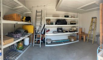 13405 Applewood Rd, Apple Valley, CA 92308