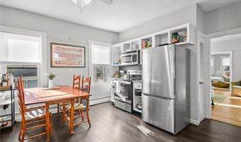 48 Constitution St 2, Bristol, RI 02809