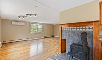222 Ward Rd, Augusta, ME 04330