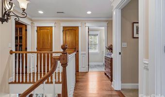 76 Edgelawn Rd, Asheville, NC 28804