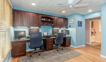 20 Birch View Ct, Cranston, RI 02921