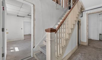 6 Amherst St, Augusta, ME 04330