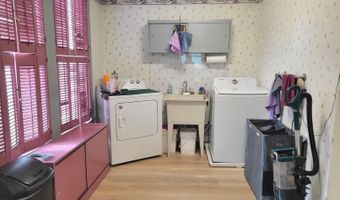 8 MAIN St, Boonsboro, MD 21713