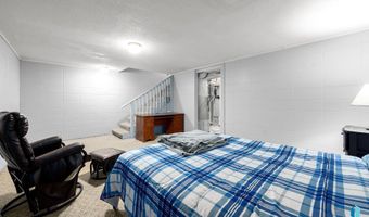 101 N Pipestone St 4, Brandon, SD 57005