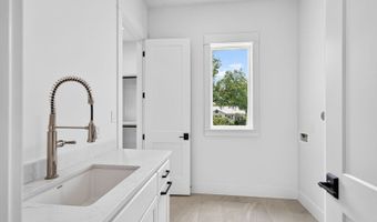 255 CLAYWELL Dr, Alamo Heights, TX 78209