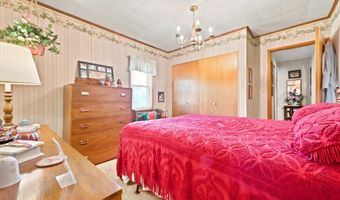 740 E Powers St, Albany, IN 47320