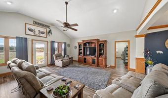 33415 S State Rt T Hwy, Archie, MO 64725