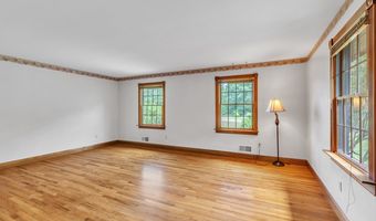 192 Palmer Rd, Chaplin, CT 06235