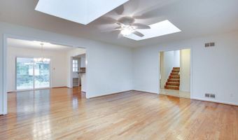5904 LENOX Rd, Bethesda, MD 20817