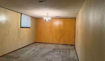 540 S 8th St, Akron, IA 51001