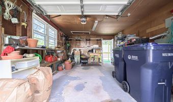 9 Cordova Dr, Absecon, NJ 08201