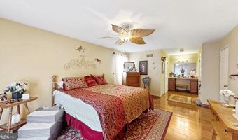 100 BROOKFIELD Dr, Dover, DE 19901