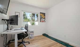 5677 Slicers Cir, Agoura Hills, CA 91301