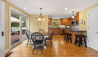 301 Wiese Rd, Cheshire, CT 06410