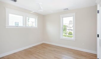 28 Carroll Ave, Newport, RI 02840
