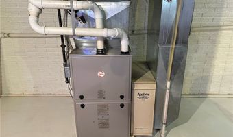 6711 Candy Ln, Vermilion, OH 44089