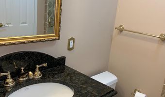 316 BURNSIDE St 103, Annapolis, MD 21403