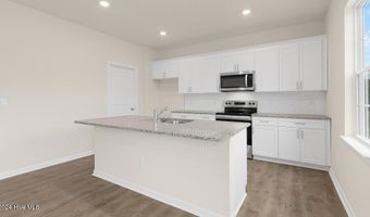 1082 Queensland Ln, Ayden, NC 28513