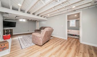 111 Moyne Dr, Abilene, KS 67410