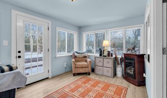 375 E Barnegat Ave, Bayville, NJ 08721
