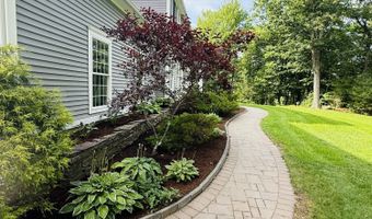 134 Pine Ledge Rd, Bangor, ME 04401