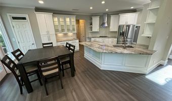 1025 Beacon Hill Xing, Alpharetta, GA 30005