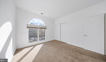 2106 CHESAPEAKE HARBOUR Dr 202, Annapolis, MD 21403