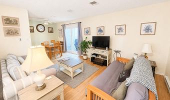 7 S Seas Ct, Barnegat, NJ 08005