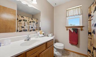1323 Dacar St, Belle Fourche, SD 57717