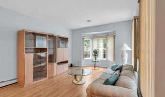 90 Sandpiper Dr, Bayville, NJ 08721